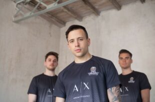 armani exchange mkers